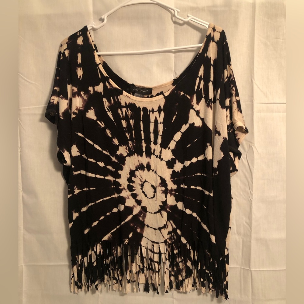 Ashley Stewart spiral tie dye round neck cap sleeves fringe hem pullover blouse.